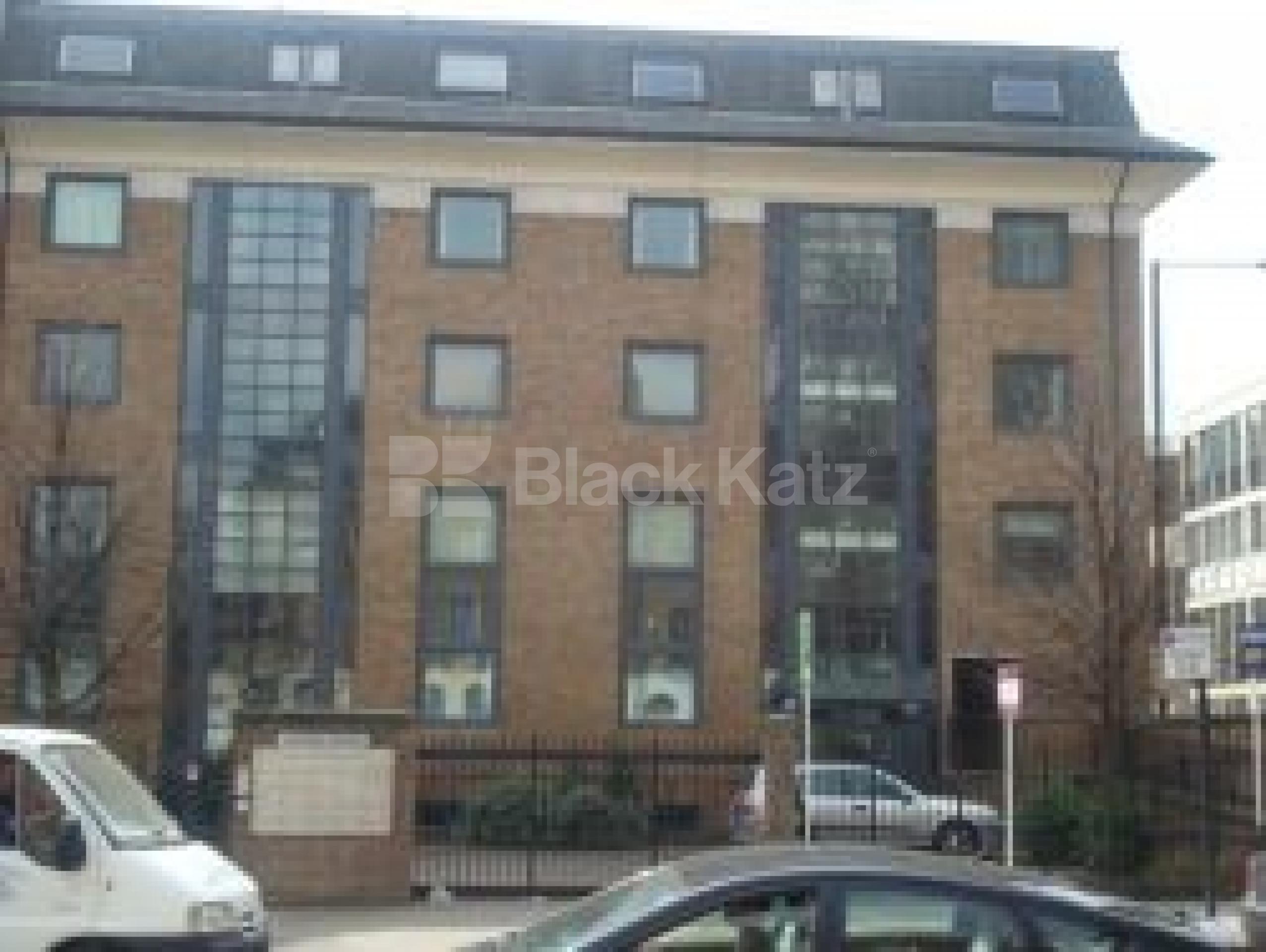 			AMAZING FLAT , GREAT LOCATION!!!!!, 1 Bedroom, 1 bath, 1 reception Flat			 City road / Angel, Angel EC1V